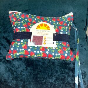 C&C California Reversible Beach Towel with strawberry and checkered Design nwt